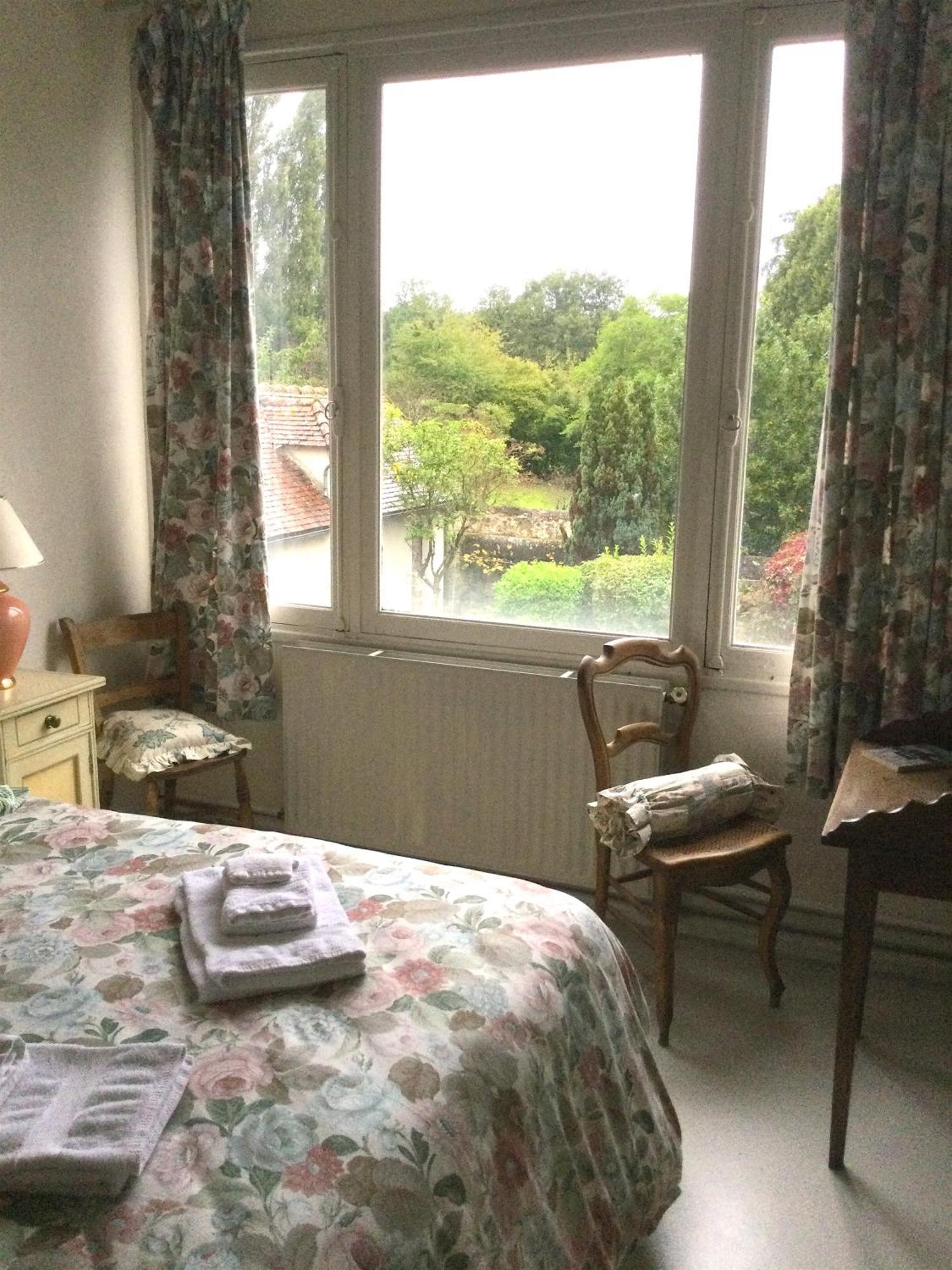 Le Logis Alexandra Bnb La Trimouille Eksteriør billede