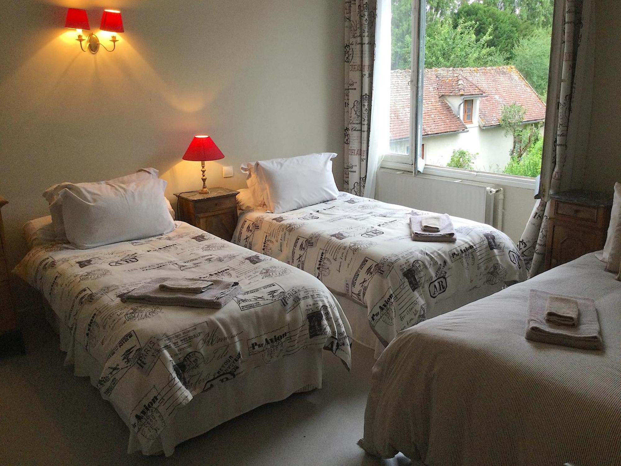 Le Logis Alexandra Bnb La Trimouille Eksteriør billede