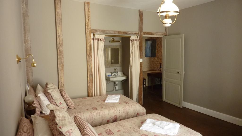 Le Logis Alexandra Bnb La Trimouille Eksteriør billede